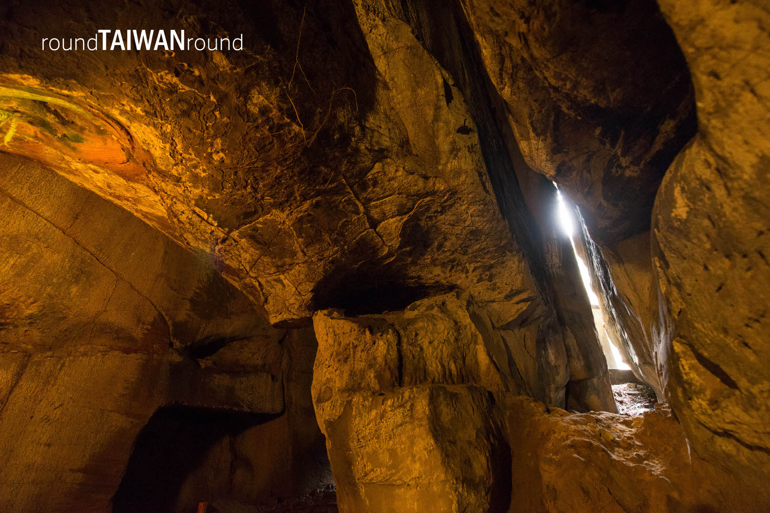 Buddha_Hand_Cave______-007.jpg