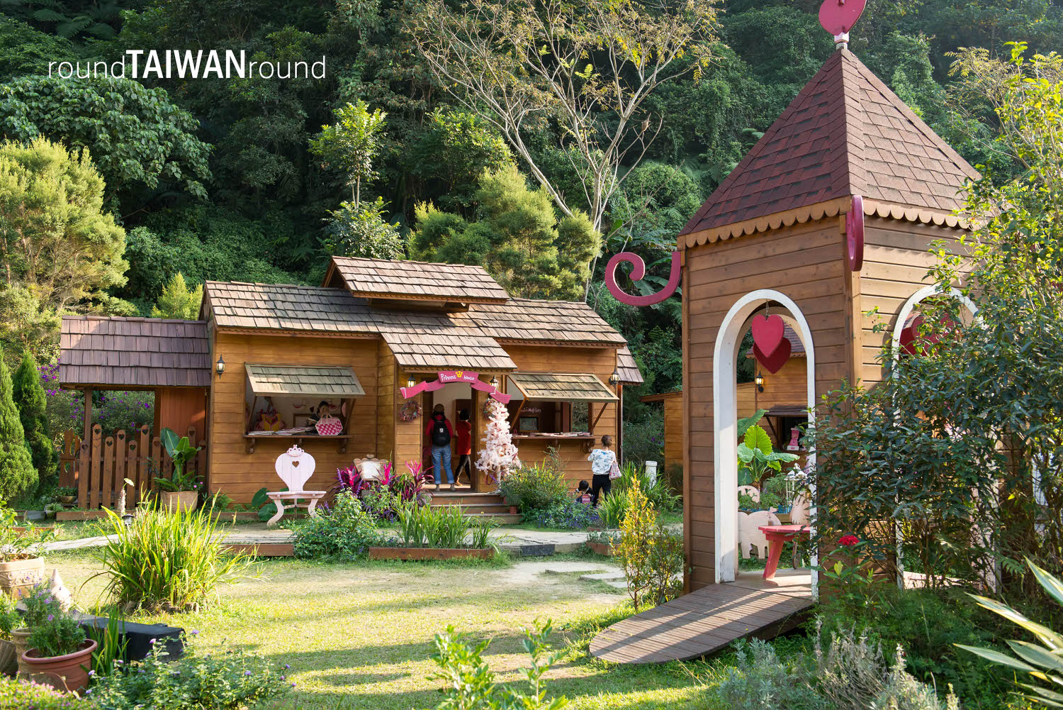Princess_Annie_s_Garden_________-021.jpg
