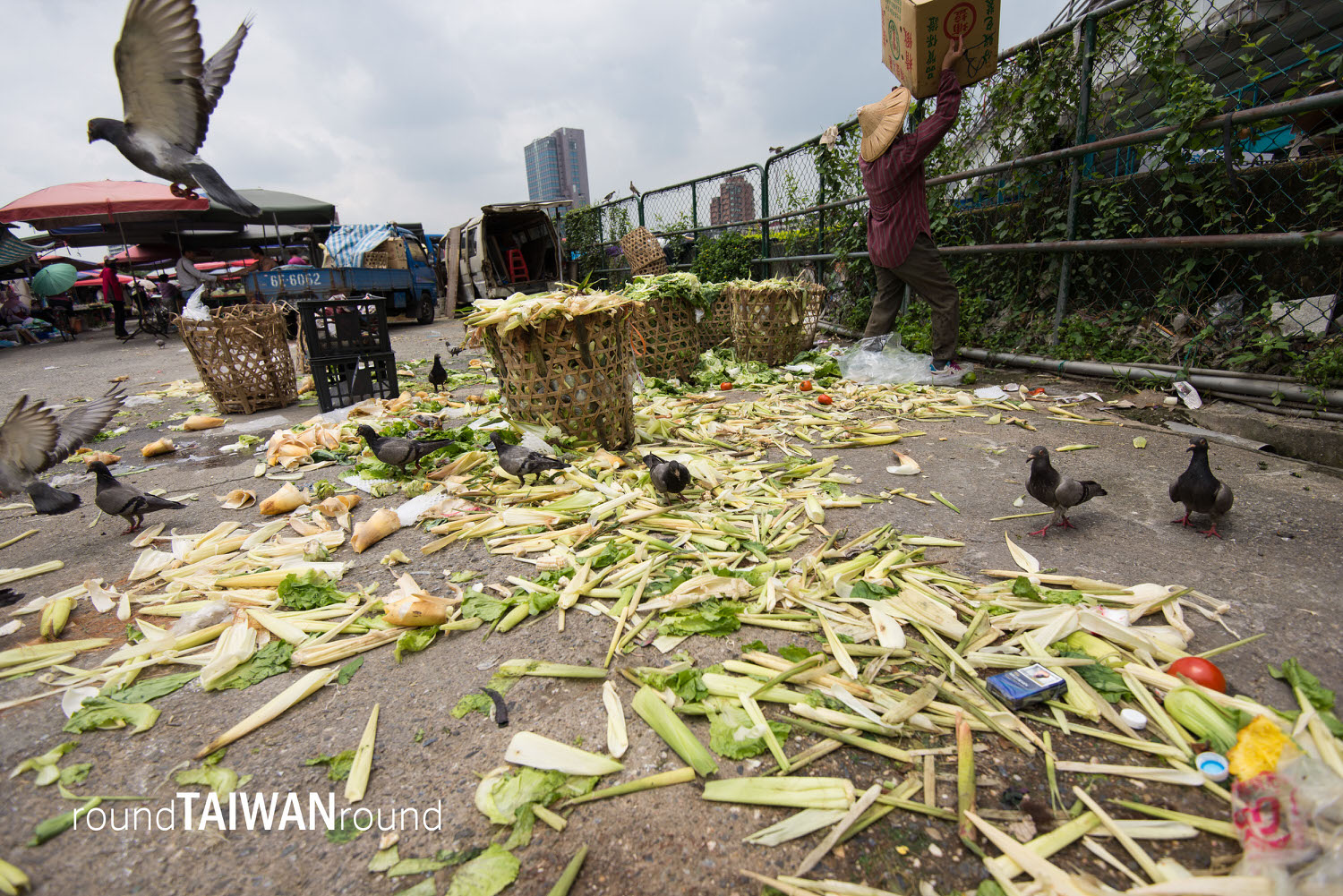Fuhe_Bridge_Flea_Market__________-006.jpg