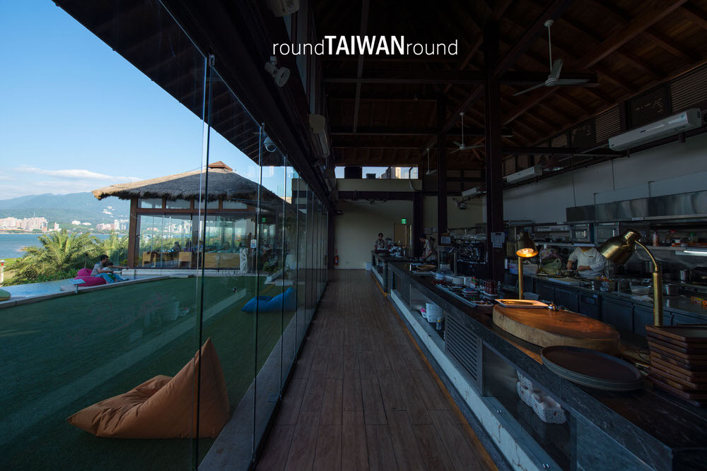 Bali_Waterfront_Four_Season_Restaurant_____________-010.jpg