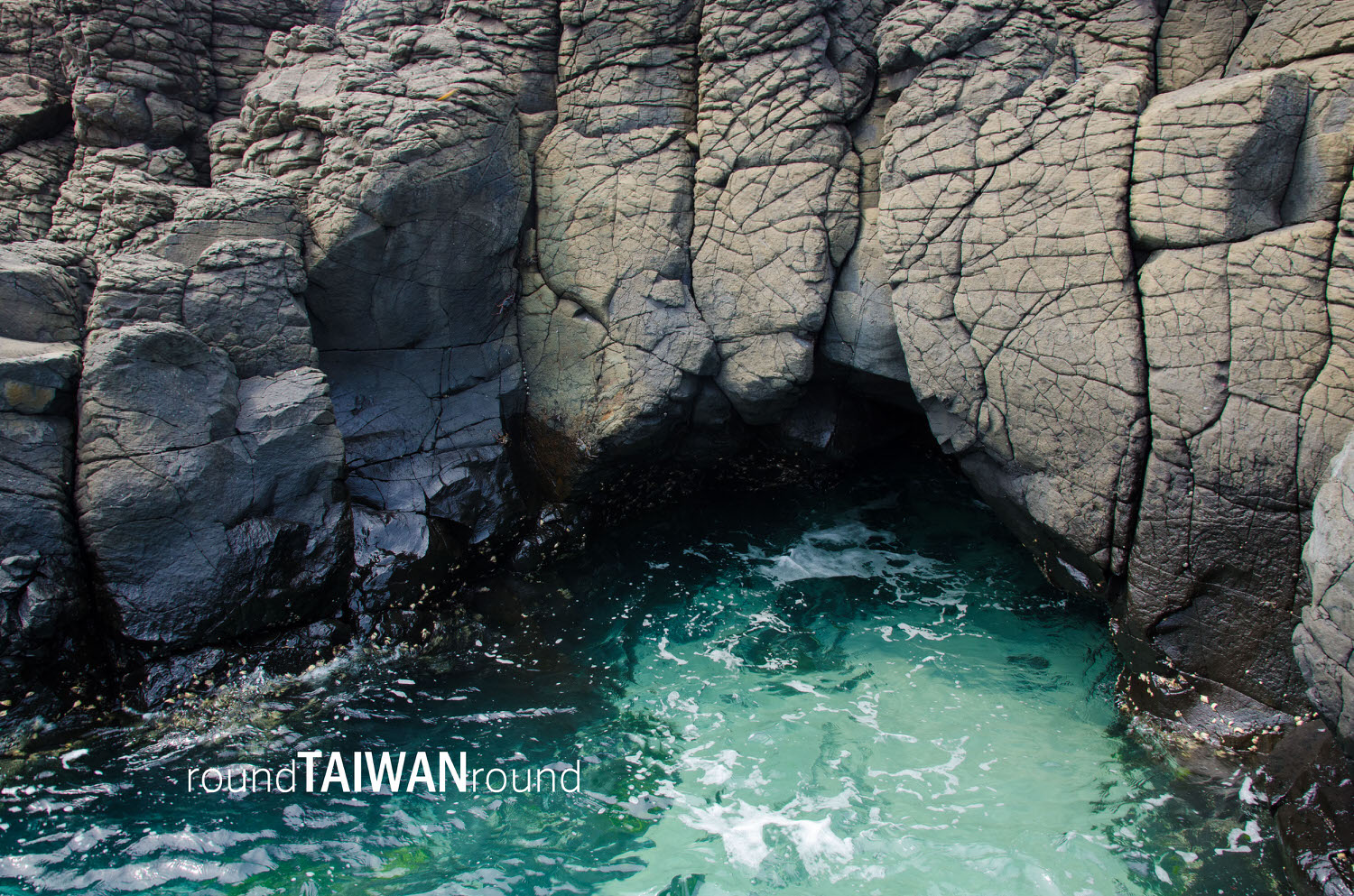 Fongguei_Cave______-005.jpg