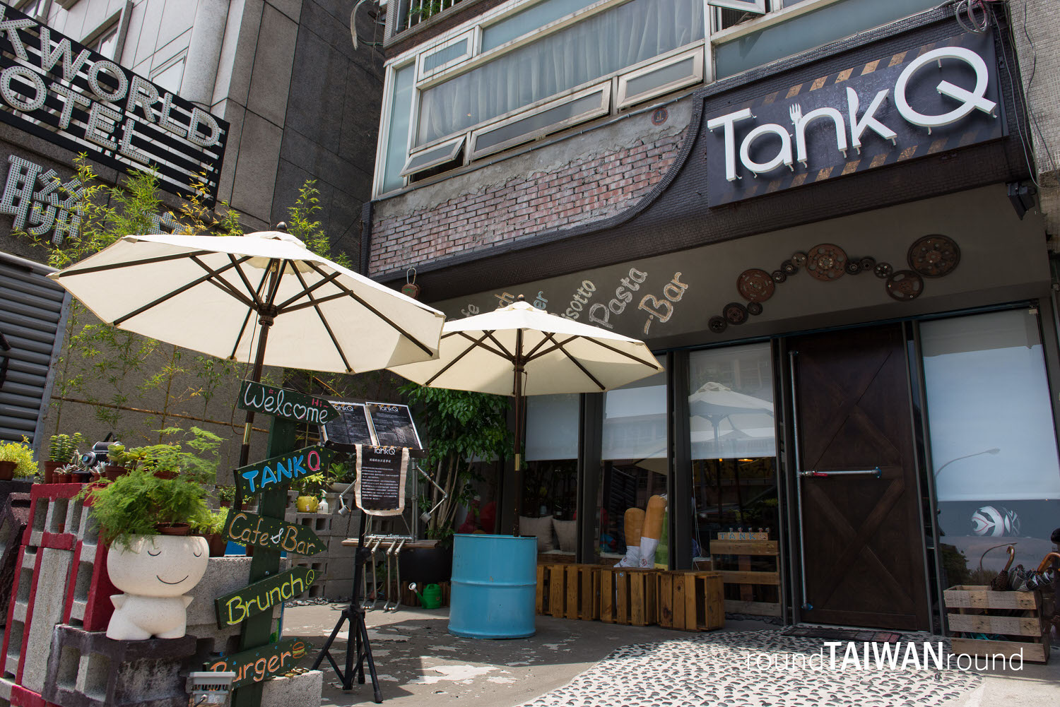 TankQ_Cafe___Bar-024.jpg