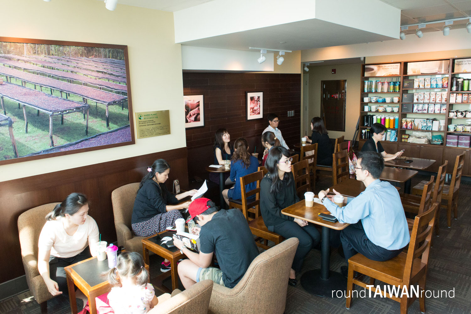 Starbucks___Taipei_101____101____-001.jpg