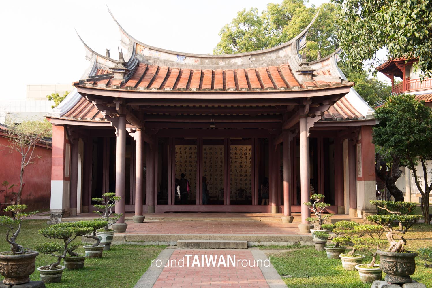 Tainan_Confucius_Temple_______-008.jpg