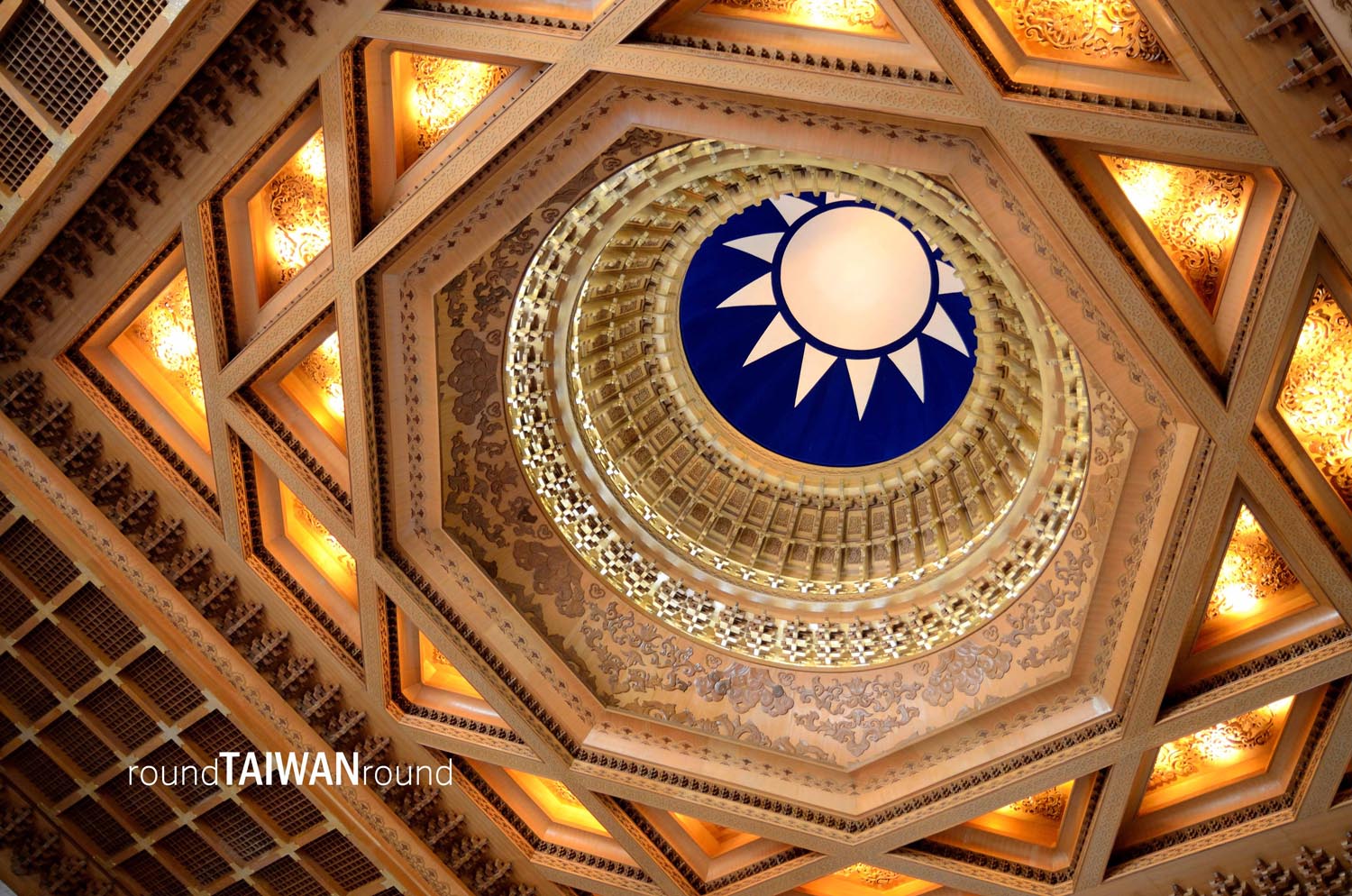 Chiang_Kai-Shek_Memorial_Hall________-020.jpg