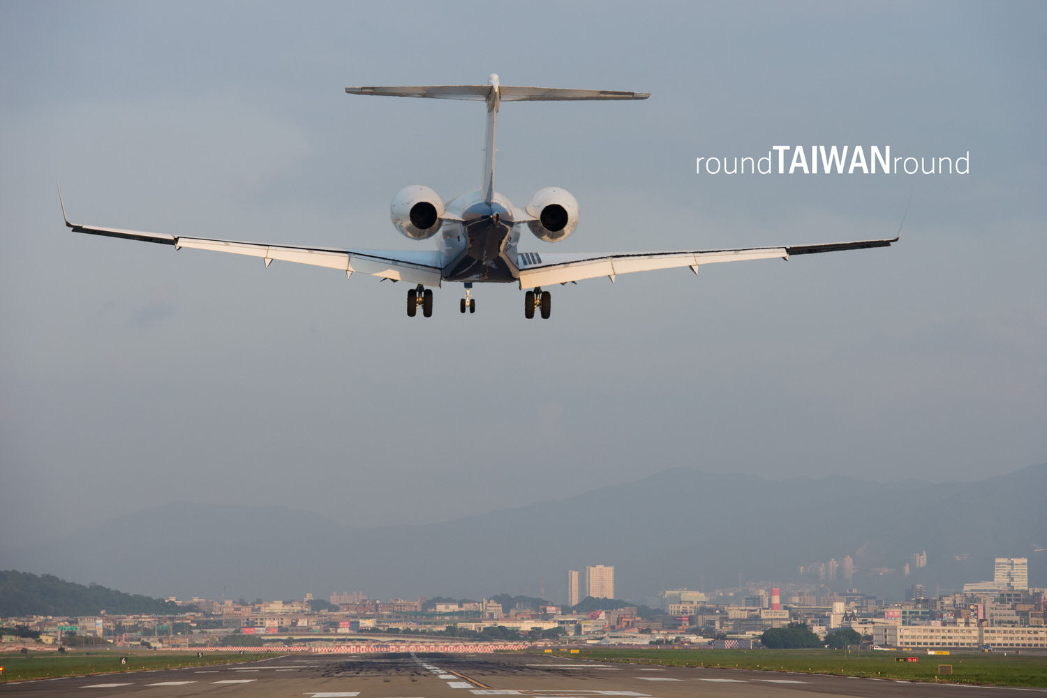 Airplane_Alley______-013.jpg
