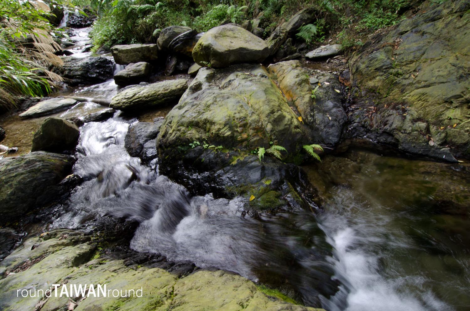 Guanyin_Waterfall_______-002.jpg