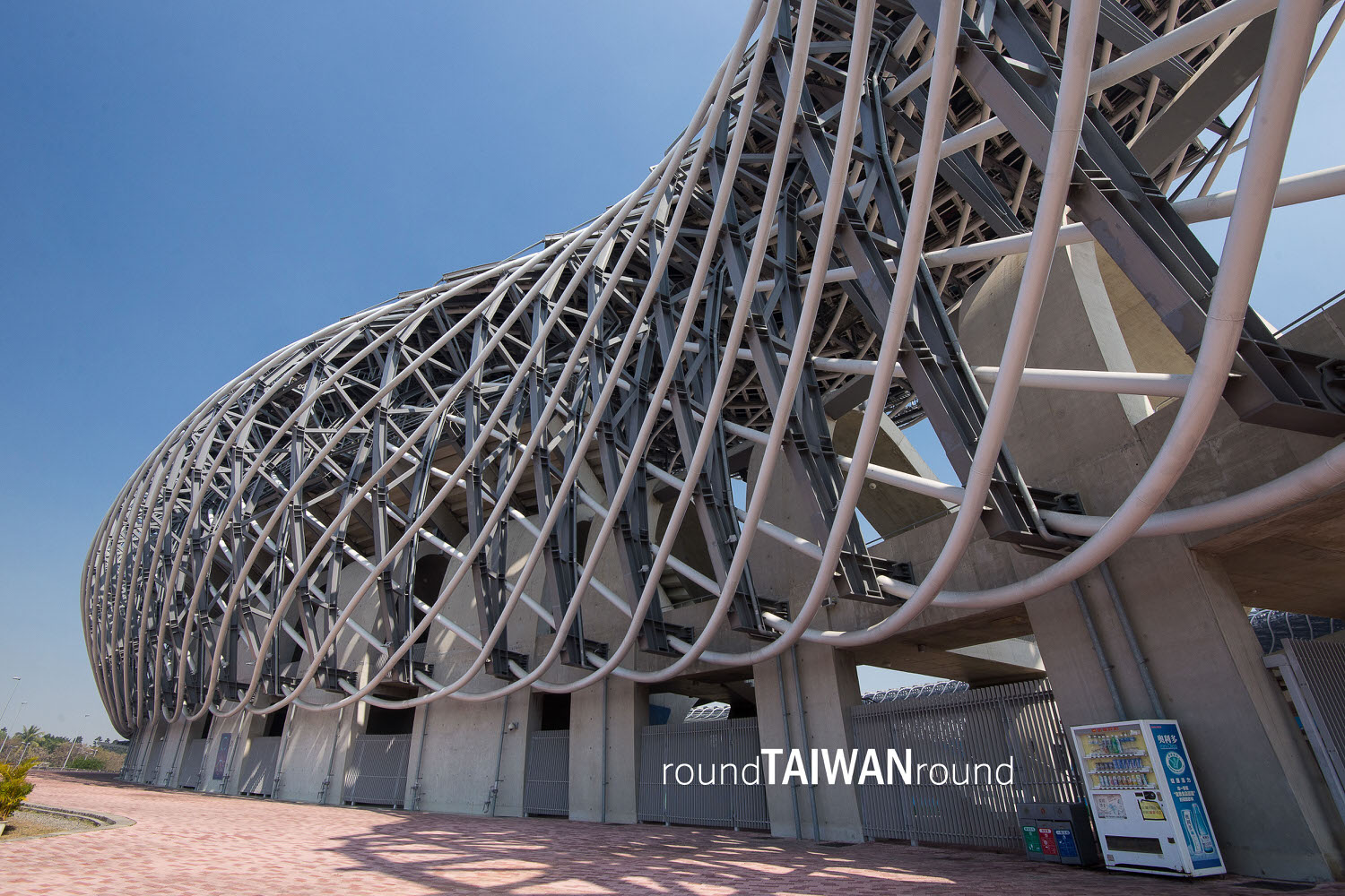 Kaohsiung_National_Stadium__________-004.jpg
