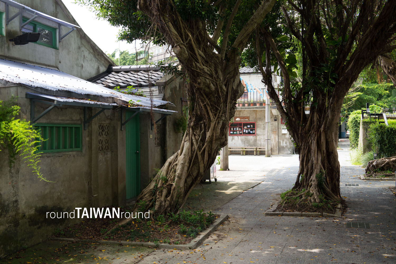 Four_Four_South_Village_______-004.jpg