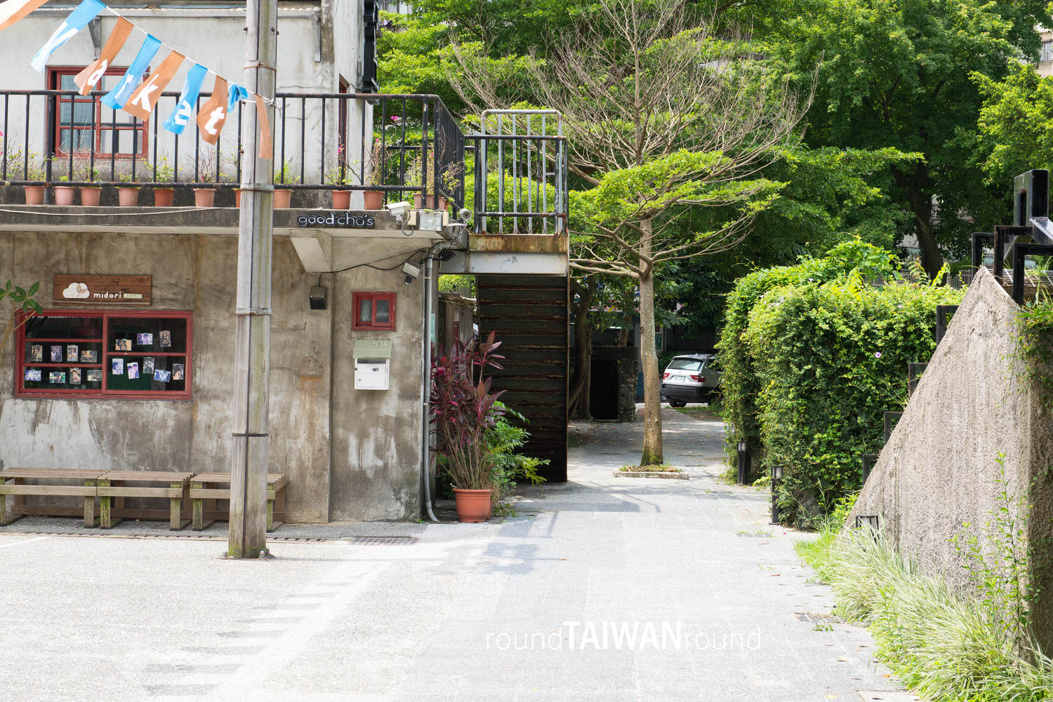 Four_Four_South_Village_______-005.jpg