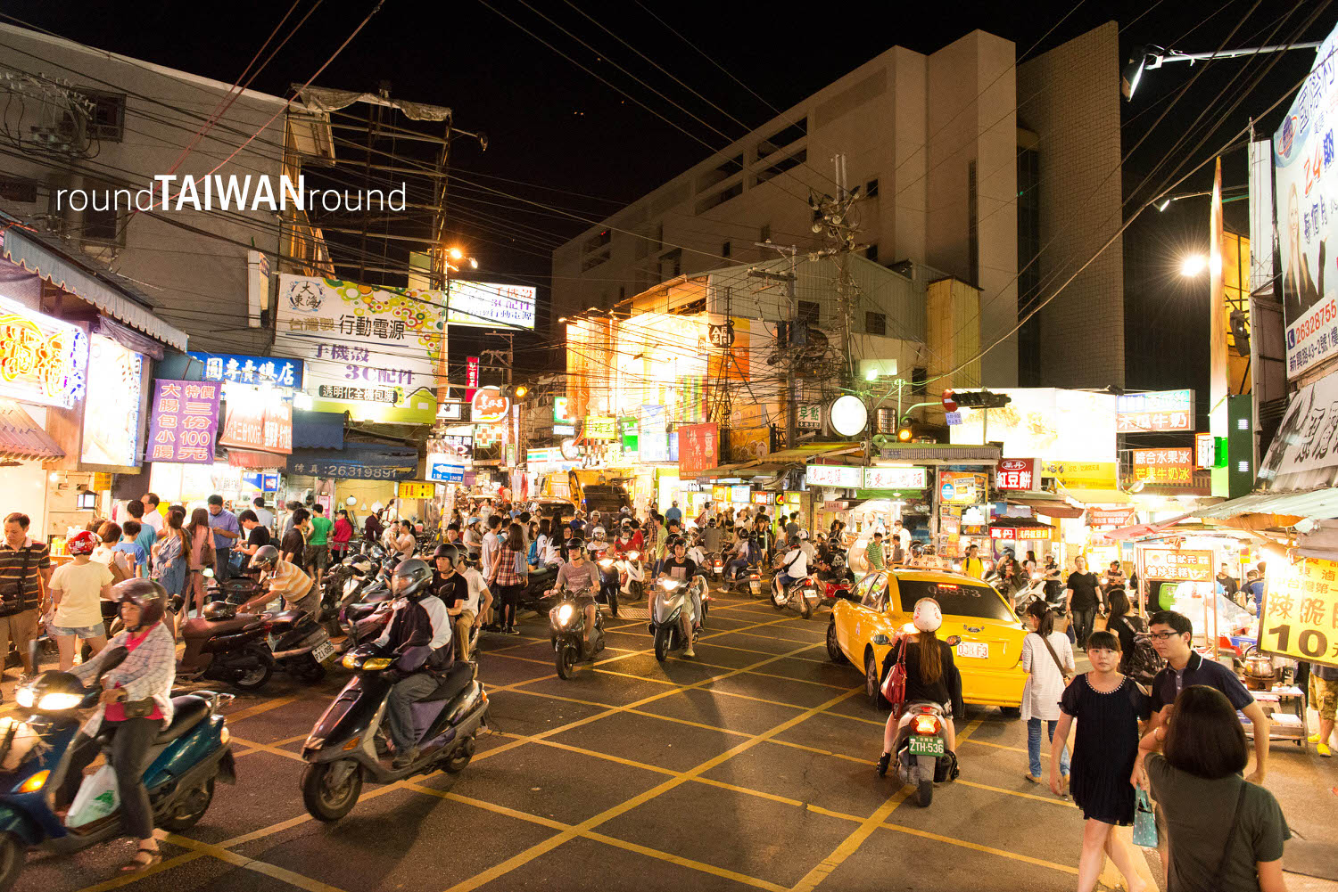 Tunghai_Night_Market_________-002.jpg
