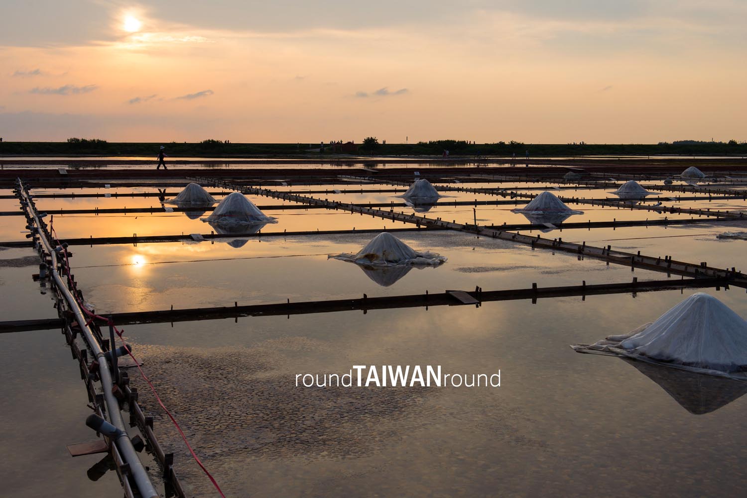 Jingzijiao_Tile-paved_Salt_Fields__________-002.jpg