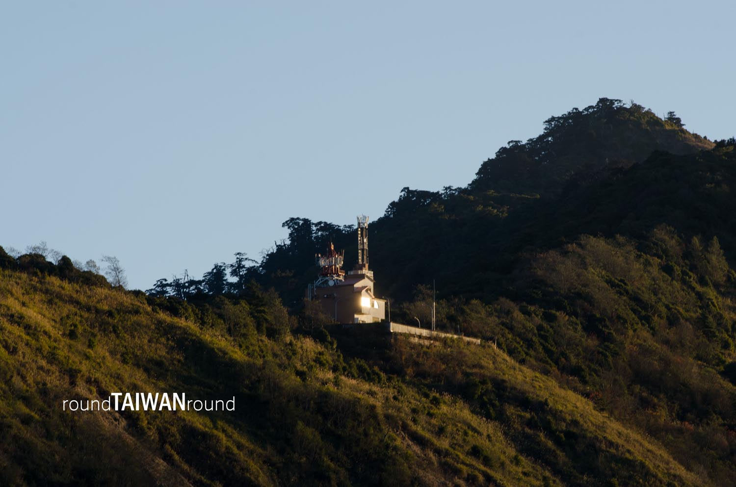 https://cdn.rtaiwanr.com/uploads/images/cover_image/73/Sanjiao_Peak______-007.jpg